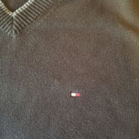 Two Tommy Hilfiger Men's Sweaters and 1 Prefab sweater (sold together) - Picture 3 of 10